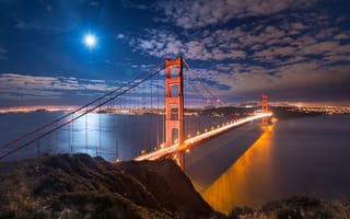 Картинка США, свет, мост Золотые Ворота, Сан-Франциско, огни, небо, луна, город, пролив, ночь, штат Калифорния, залив