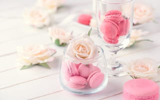 Картинка цветы, macaroon, macaron, sweet, french, roses, сладкое, десерт, розы, pink, dessert, flowers, пирожные, макаруны