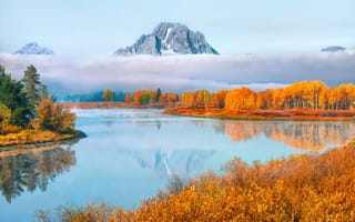 Картинка США, вода, национальный парк, Oxbow Bend, пар, осень, туман, штат Вайоминг, горы, Гранд-Титон, облака, лес
