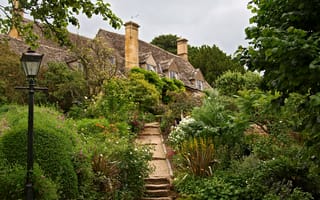 Картинка Англия, фонарь, Tewkesbury, кусты, природа, сад