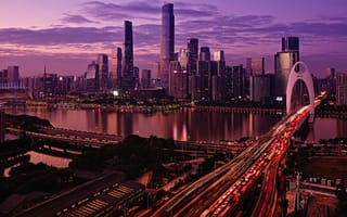 Картинка city, river, sunset, lights, sky, evening, skyscrapers, architecture, water, buildings, clouds, Pearl River, cityscape, cars, twilight, China, Guangzhou, bridge