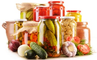 Картинка зелень, грибы, белый, овощи, лук, оливки, банка, помидоры