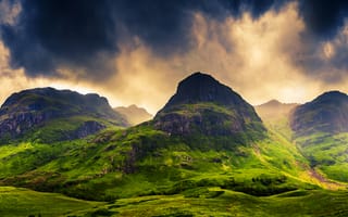 Картинка Scotland, облака, горы, пейзаж, овраги, небо, Шотландия, трава, природа