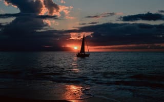 Картинка waves, beach, sky, boat, sea, sunset, landscape, evening, sailing, ocean, nature, water, seashore, sun, dusk, clouds