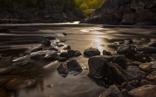 Картинка осень, камни, мостик, валуны, речка, течение, водоем, скалы