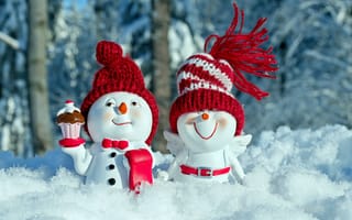 Картинка снеговики, фигуры, рождественский мотив, поздравление, забава, смешные