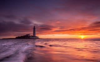 Картинка Whitley Bay, море, маяк, England, закат, United Kingdom