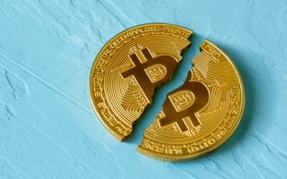 Картинка бирюзовый, монета, биткоин, bitcoin, разрыв, btc