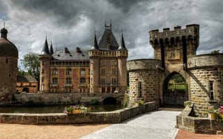 Обои Франция, Castle of La Clayette, крепость, замок, башни