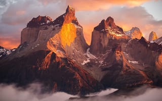 Картинка Южная Америка, национальный парк Торрес-дель-Пайне, утро, свет, тени, Патагония, Чили, горы Анды