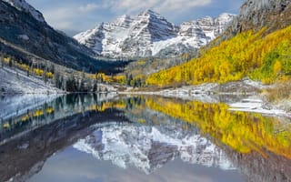Картинка США, отражения, штат, вода, Maroon Bells, Elk Mountains, пики, Колорадо, озеро, горы, осень