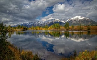 Картинка осень, небо, Canmore, Alberta, озеро, горы, деревья
