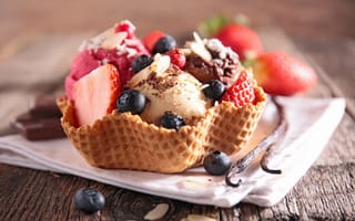 Картинка мороженое, ягоды, вафли, салфетка, десерт