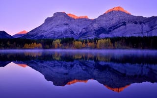 Картинка Canadian Rockies, озеро, Morning, Lake, горы, Sunrise, Kananaskis Country, отражение, Mountains, лес