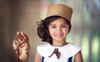 Картинка child photography, vintage, toy horse, лошадка, девочка, шляпа