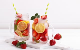 Картинка лед, вода, клубника, лимон, напиток, ягоды