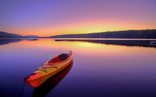 Картинка пейзаж, kayak, пространство, лодка, рассвет, sunrise, атмосфера, спокойствие, тишина, tourism, каяк, boat, отдых, summer, travel, река, боке