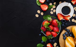 Картинка ягоды, клубника, булочки, черника, кофе, завтрак, черный