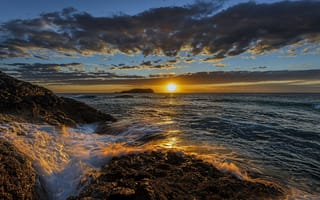 Картинка Fingal Head, Pacific Ocean, Тихий океан, Австралия, закат, Новый Южный Уэльс, океан, New South Wales, побережье, облака, Australia