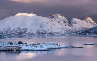 Картинка зима, небо, тучи, снег, свет, пасмурно, горы, деревья