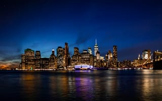 Картинка city, skyline, lights, Brooklyn Bridge, Manhattan, USA, river, New York, water, night, reflection, NYC, building, twilight, New York City, Empire State Building