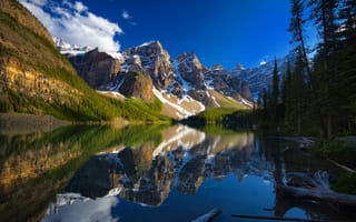 Картинка Moraine Lake, Banff National Park, Банф, отражение, Valley of the Ten Peaks, Alberta, деревья, Canada, озеро, Канада, Долина Десяти пиков, горы, Озеро Морейн, Альберта