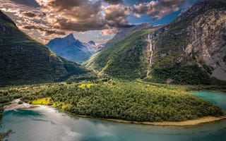 Картинка Vikane, горы, Викaн, Sogn og Fjordane, панорама, Согн-ог-Фьюране, Норвегия, Norway, облака, озеро, долина