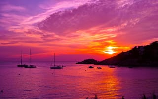 Картинка Испания, закат, яхты, лодки, вечер, побережье, зарево, море, Ibiza
