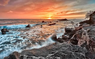 Картинка море, волны, солнце, облака, пейзаж, небо, закат, природа