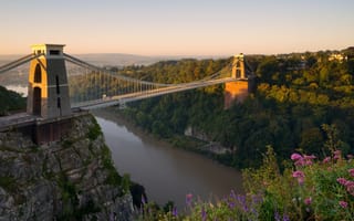 Картинка Clifton Suspension Bridge, Клифтонский мост, River Avon, Клифтон, Clifton, Эйвонское ущелье, река Эйвон, река, мост, Англия, Бристоль, England, цветы, Avon Gorge, Bristol, панорама