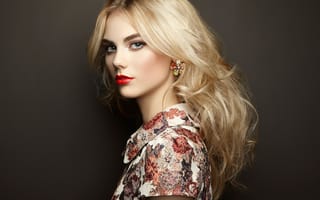 Картинка Portrait of beautiful sensual woman with elegant hairstyle, прелесть, макияж
