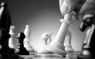 Картинка strategy, chess pieces, hand, board game