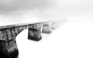 Обои мост, туман