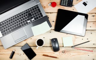 Обои notebook, desk, mouse, tablet