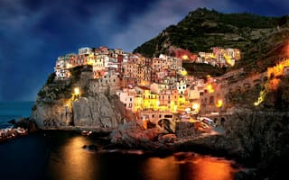 Картинка Amalfi, вечер, лодки, скалы, дома, город, побережье, Амальфи, Италия, ночь, Italy