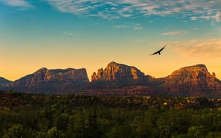 Картинка Соединенные Штаты, деревня, облака, горы, Аризона, птицы, небо, закат, Red Rock, полет