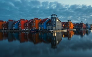 Картинка вода, Pawel Kucharski, тучи, город, отражение, Нидерланды, дома, Гронинген