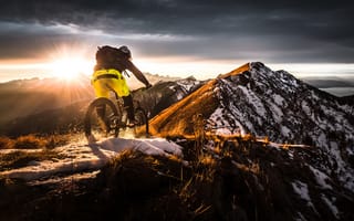 Обои Mountain Bike, адреналин, бездорожье, снег, горный, горы, экстрим, байк, велосипед