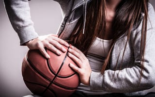 Обои woman, basketball, ball