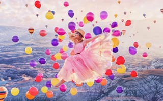Картинка девушка, шляпа, полёт, шарики, горы, воздушные шары, прыжок, платье, настроение, разноцветные, Кристина Макеева