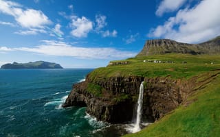 Картинка Фарерские острова, скалы, водопад, горы, на краю, Vága, деревушка, Атлантический океан, небо, Gaasedal, облака, Королевство Дании