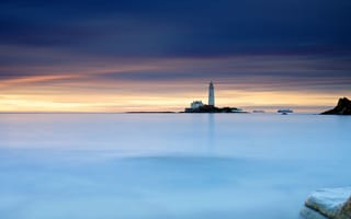 Картинка утро, маяк, северное море, North Tyneside, Англия, St Mary's Lighthouse, корабли, небо, Великобритания, выдержка, Whitley Bay, камни