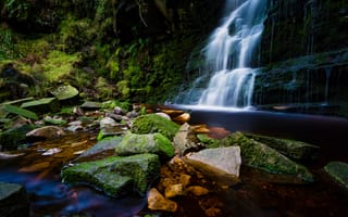 Картинка темный, камни, поток, водопад, скалы