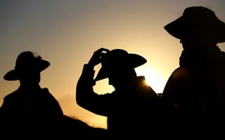 Картинка День Анзак, Керрамбин Квинсленд, мужчины, шляпа, силуэт, Австралия