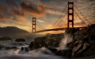 Картинка море, волны, туман, небо, мост, облака, закат, свет