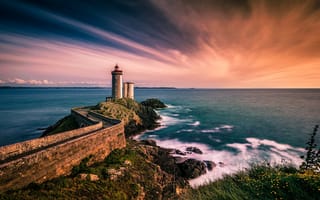 Обои море, закат, маяк, Petit Minou Lighthouse, Brittany, Маяк Пети Мину, Франция, Бретань, France, побережье, Плузане, Plouzané