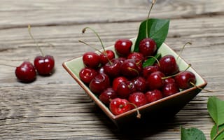 Картинка вишня, стол, миска