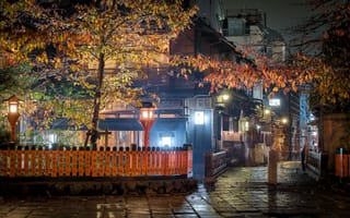 Картинка ночь, заборчик, Япония, освещение, Киото, улица, город, дома, фонари