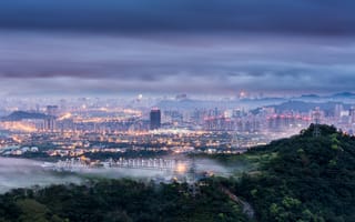 Картинка утро, Тайвань, вид, небо, город, дымка, КНР, рассвет, туман, тучи, синее, Тайбэй, огни, провода, холмы, освещение, панорама, опоры, Китай, высота, деревья