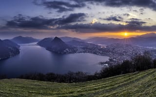 Картинка Lake Lugano, озеро, Рувигляна, Alps, Тичино, Ticino, закат, Швейцария, горы, озеро Лугано, Switzerland, панорама, Альпы, Ruvigliana